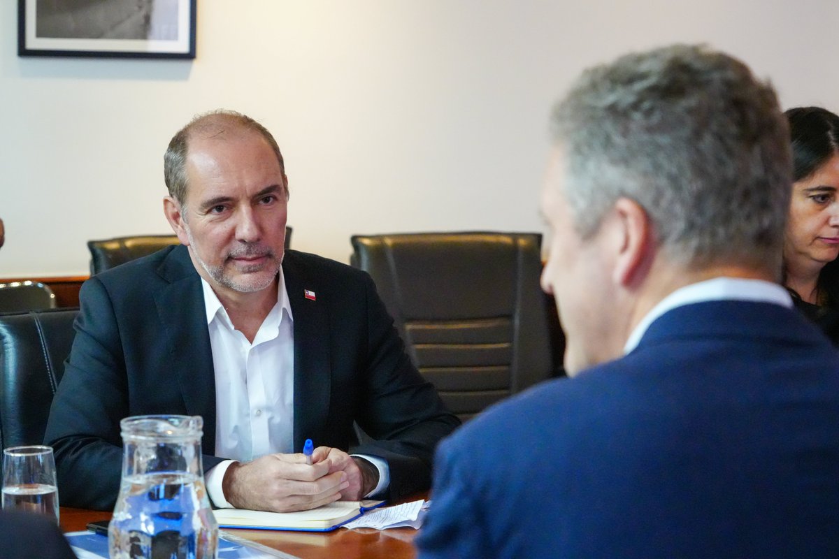 Ministerio de Transportes y Telecomunicaciones tweet media