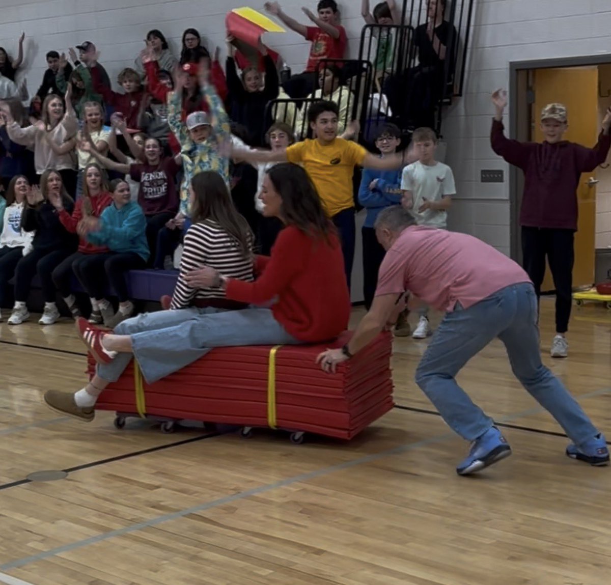 Angie Edinger tweet media