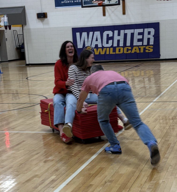 Angie Edinger tweet media