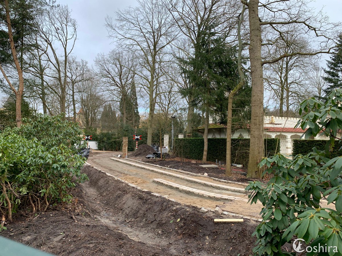 Coshira_'s tweet image. Werkzaamheden nieuwe pad bij Droomvlucht en naast Fakir.

#Efteling #Pad #Sprookjesbos #Droomvlucht #Fakir