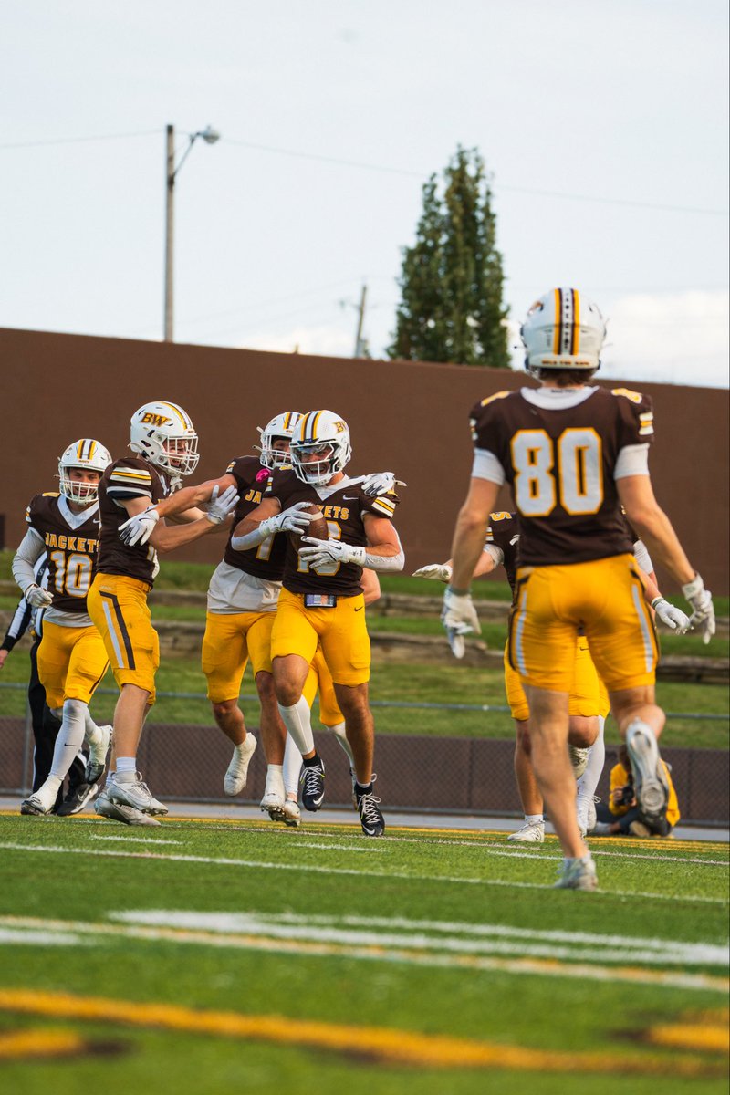 EthanNichol10's tweet image. “Work is love made visible.”

At BW, we play for our brother — by our brother. So, in honor of Valentine’s Weekend, we bring you action shots of brotherly love.

Love what you do and who you do it with!

@BWFootball_ 

#TheTimeIsNow
#OAC
#D3FB