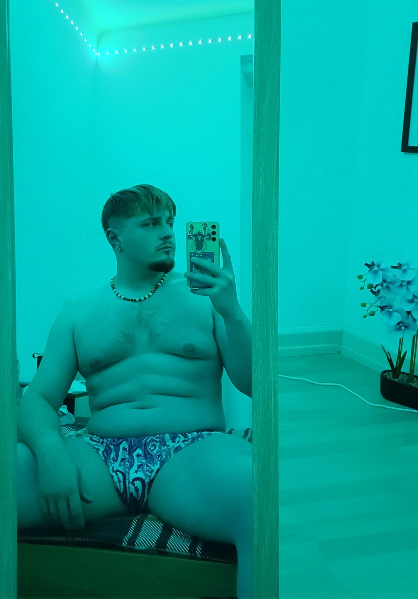 Fou Populaire 🐮🐻🏳️🌈 tweet media