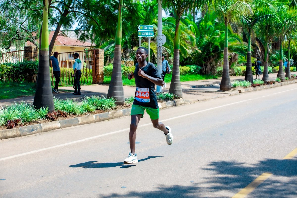 HuyeDistrict's tweet photo. Muri iri rushanwa #UmurengeKagameCup hanakinwe indi mikino irimo gusiganwa ku magare, gusiganwa ku mag uru, basketball 🏀 na sitting volleyball 🏐.

Abatsinze muri buri cyiciro bashimiwe kandi bazahagararira Akarere ku rwego rwa @RwandaSouth. https://t.co/MY3EZGCYwr