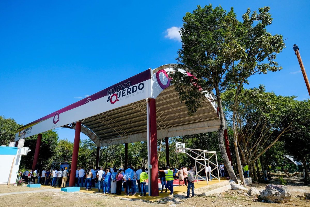 ¡Un domo más en #QuintanaRoo! 🙌🏽

Inauguramos el nuevo domo del Colegio de Bachilleres Plantel Ciudad Mujeres, en la zona continental de #IslaMujeres, una obra que beneficia directamente a 504 estudiantes y fortalece sus condiciones de aprendizaje.

Hoy cuentan con un espacio