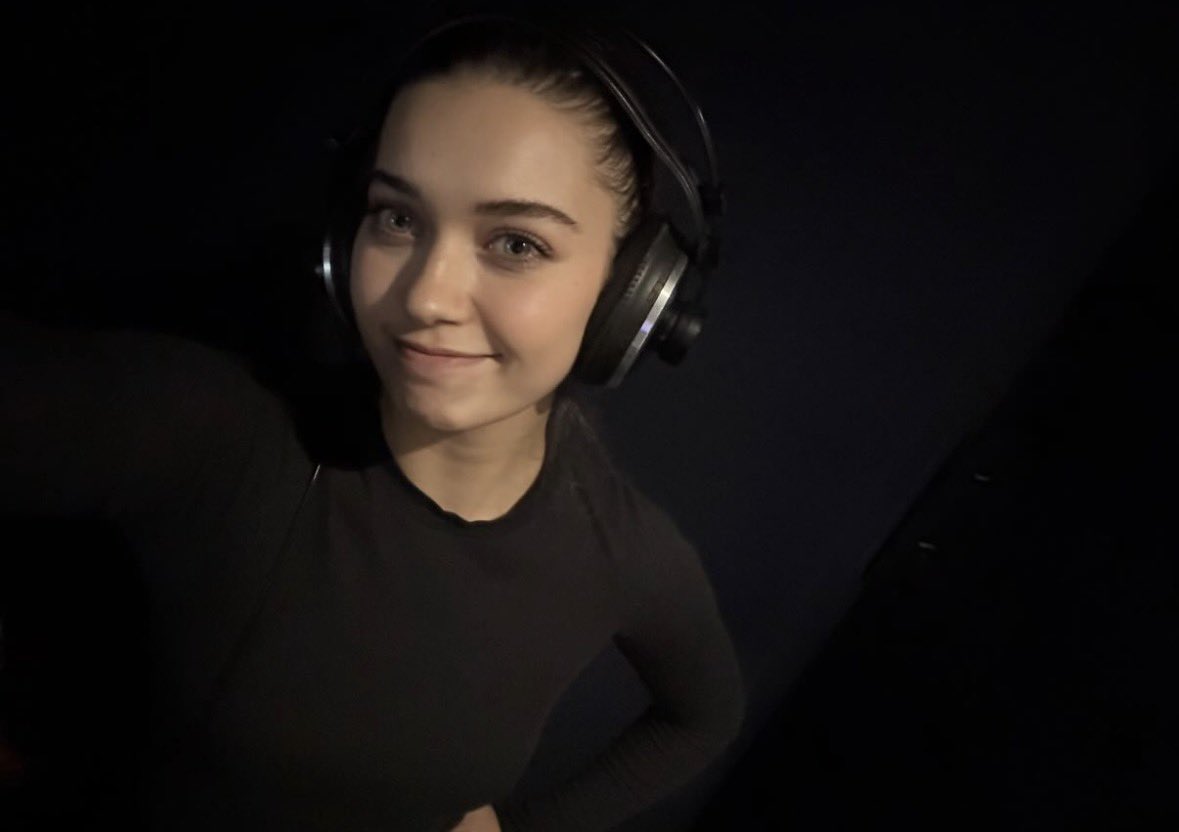 Pera gör beni bence son yıllarda alışılmışın dışında bir iş olacak dijital de sabırsız bekliyoruz #AfraSaraçoğlu AfraSaraçoğlu