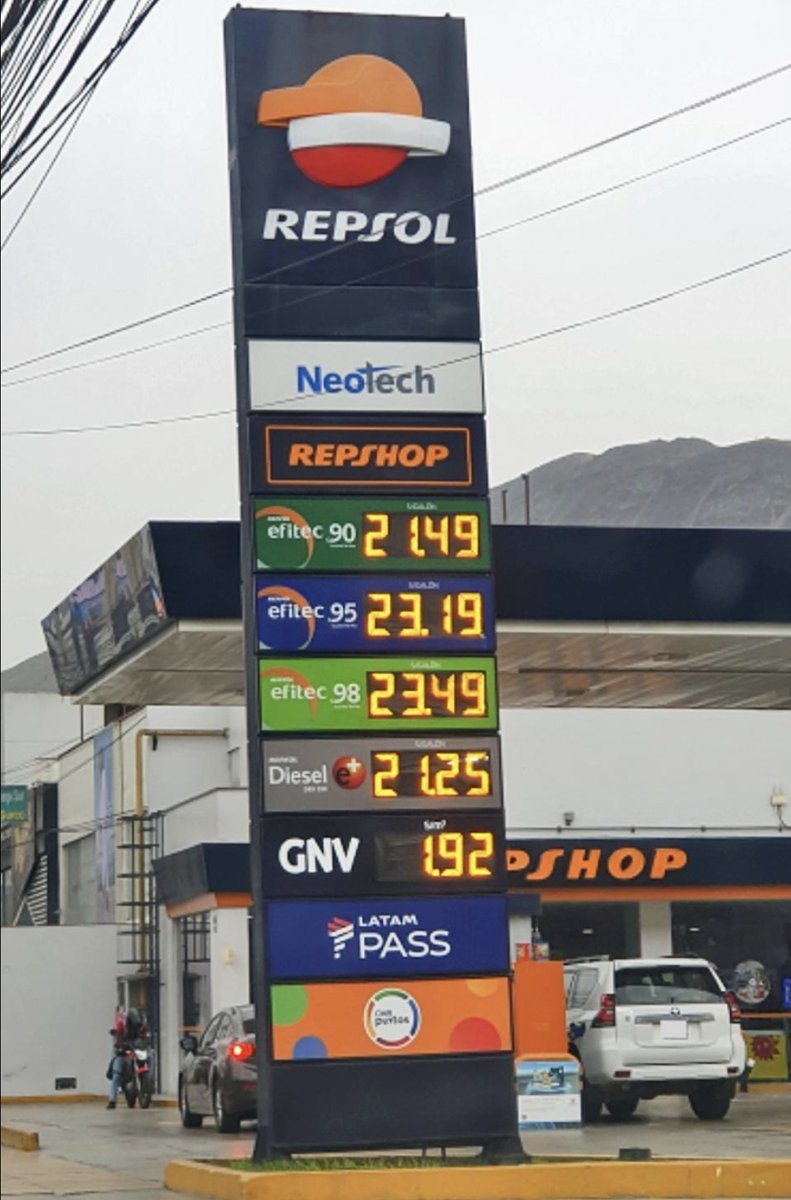 Repsol con precios mixtos de gasoholes y gasolinas al alza hasta en S/ 0,65 y baja hasta en S/ 0,38 por galón, y diésel de uso vehicular e industrial subieron S/ 0,13 por galón opecu.org.pe/opecu-repsol-c…
No varían precios: Petróleo Industrial 6 y 500 y Gas Licuado de Petróleo (GLP)