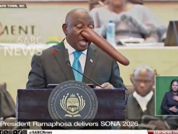 Knick_RSA's tweet image. Imagine a Nigerian listening to SONA yesterday from Nigeria hearing that he has a Right to our Health Care 😭😭🇿🇦