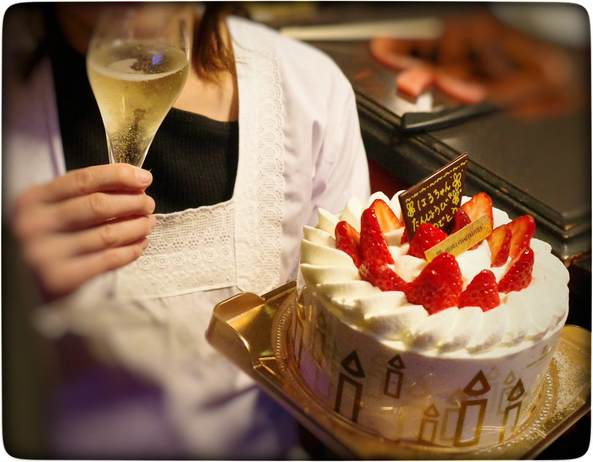 黒さとー tweet media