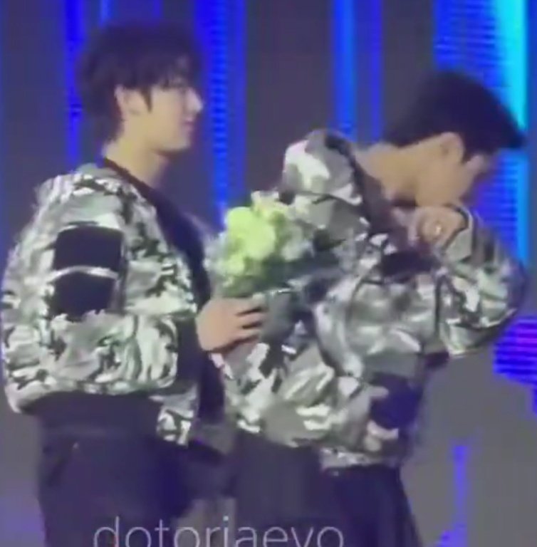 #젱선 
ㅠㅜ차카니와 바뷰