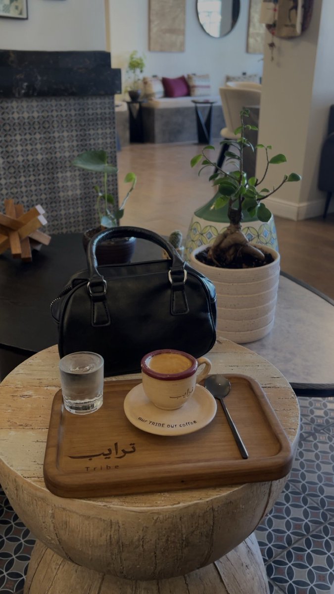 im_i12's tweet photo. والله لو تسعى بكل مافيك
مثلي على وجه الثرى . .  منت لاقي❣️. https://t.co/oANxyWHvUt