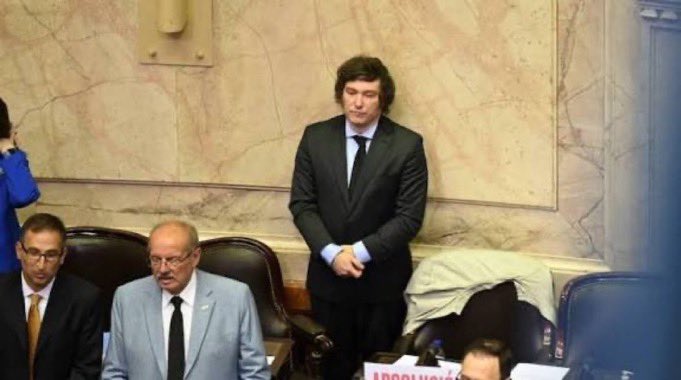LafuerzadeMilei's tweet photo. Lo logrado en el Congreso fue el resultado de la convicción y la fuerza de Javier Milei, que transformó ese comienzo en soledad en un movimiento cada vez más grande. Solo @JMilei puede llevar adelante este cambio profundo. Es el líder de las ideas de la libertad en la Argentina. https://t.co/xhmOZDLP4l