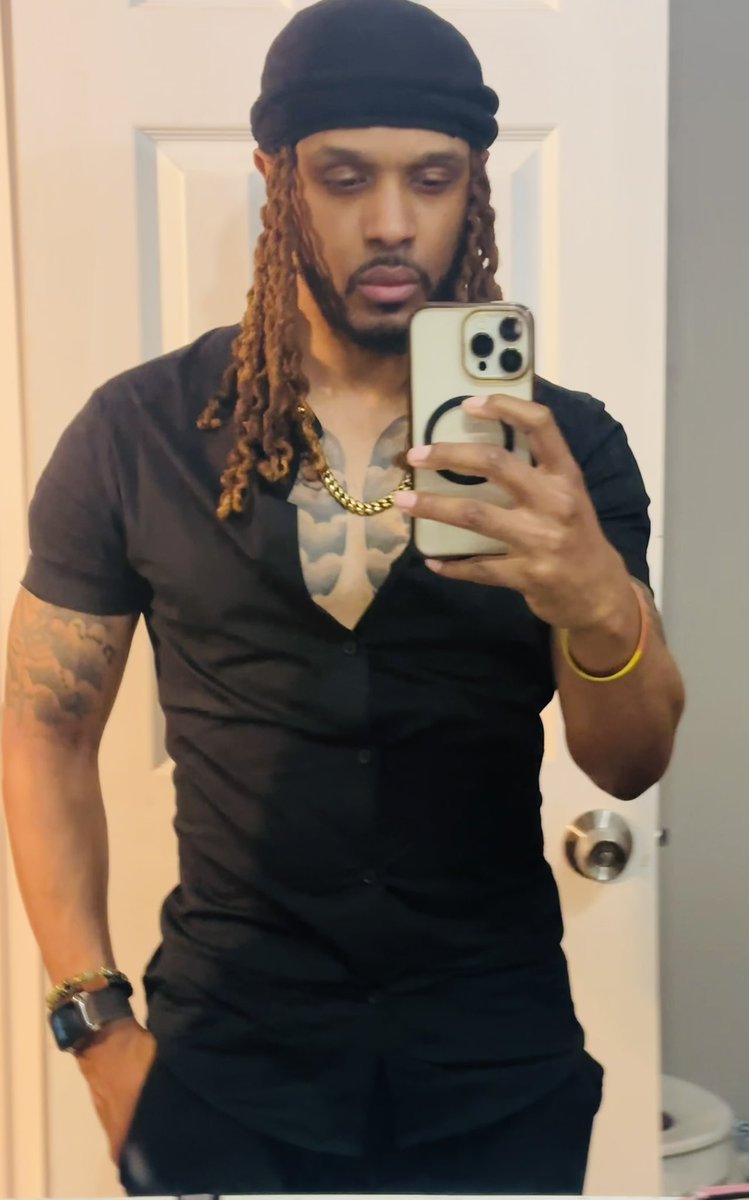 March’s Pisces King tweet media