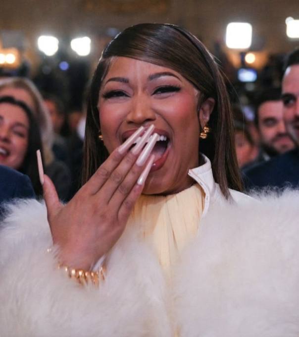 Nicki Minaj BUGLE NAILS🤣Long #3857 FEB 12 🎺 TIME TO WAKE UP - REVEILLE ...