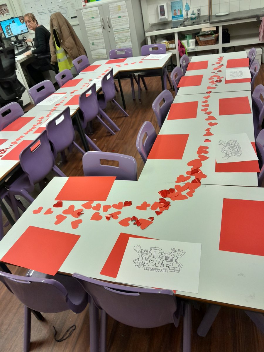 KPS_OOSC's tweet photo. Valentines Day  has arrived early in the Out Of School Club 😍 @KingsPriory https://t.co/sMhG7Z5C5o