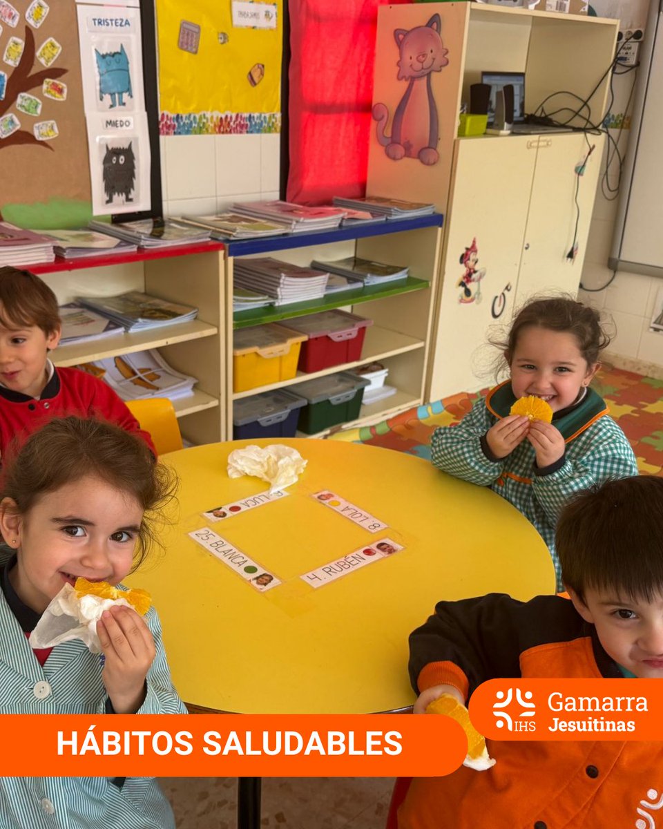 🍎 | HÁBITOS SALUDABLES

🥕 ¡Volvemos a sembrar hábitos saludables en nuestro cole participando en el Programa Escolar de Consumo de Frutas y Hortalizas! Esta semana repartimos naranjas, manzanas y zanahorias. ¡Cuidar la salud también se aprende! 💚 

#AbiertosAlMundoJesuitinas