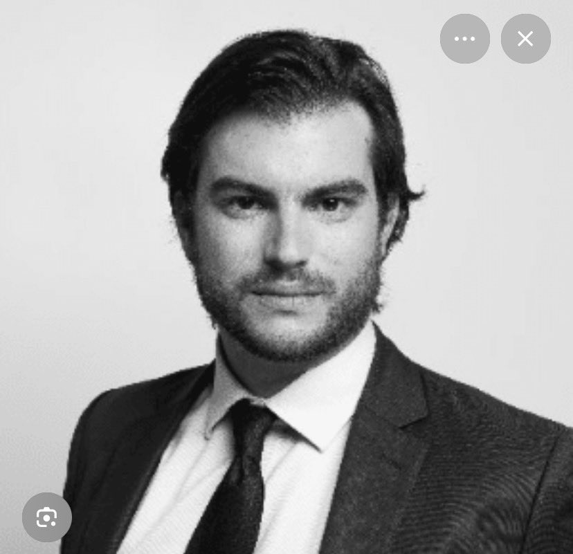 AlfieSolomons14's tweet photo. #binance fransa nın başkanına ve ailesine ait ev 3 kişi tarafından basıldı.

Şans eseri evde değillerdi.

Bu saldırı küresel #binance hırsızlığının sonucudur.

Aylardır bunların olacağını söylüyorum.

Daha kötüleri de olacak.

#binance çalışanları, ofisleri binaları güvende değil.

Ama asıl güvende olmayan @cz_binance ve @heyibinance 

Çok uzun yaşayacaklarını düşünmüyorum.

#BinanceBoykot  #BinanceManipülasyon #BoycottBinance #bitcoin #Ethereum #altcoins #ThiefCZ #BinanceGameOver #BinanceYasaklansın