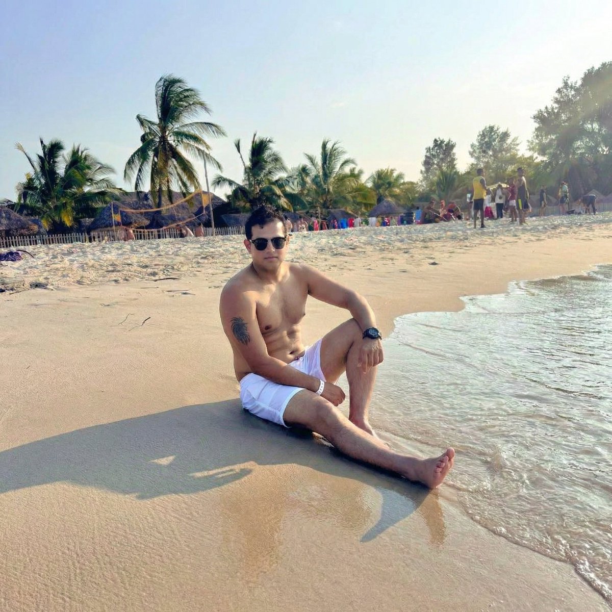 FunnyBones tweet media