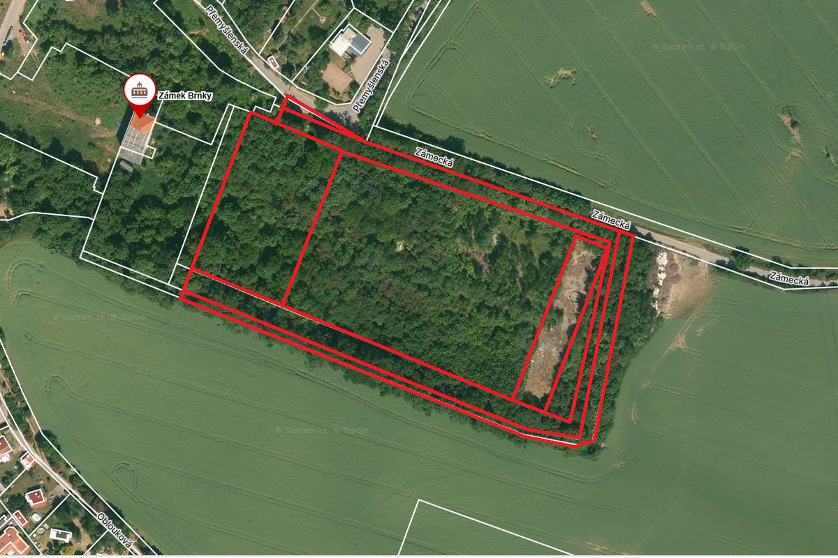 Obci Zdiby jsme zdarma převedli šest památkově chráněných pozemků v areálu bývalé zahrady původně barokního zámečku. Obec se zavázala pozemky revitalizovat a plánuje z nich udělat místo pro odpočinek a setkávání obyvatel.

→ uzsvm.gov.cz/zdiby-ziskaly-…