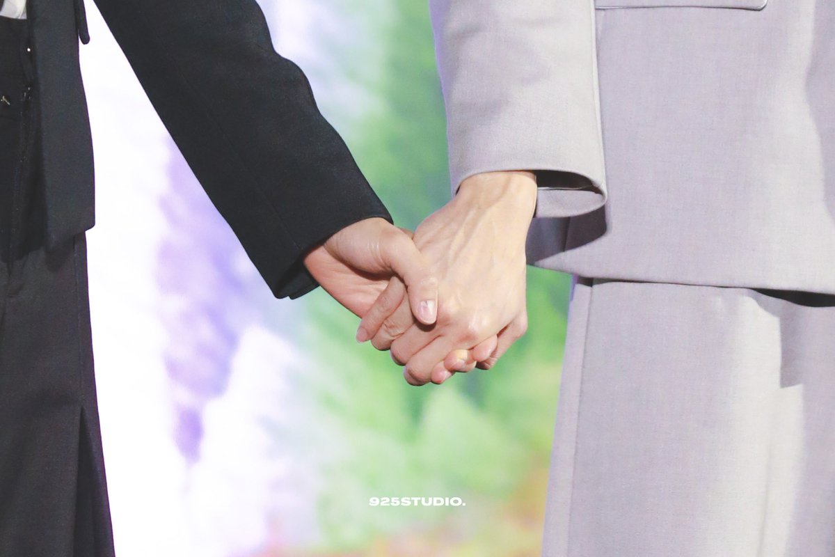 จับมือกันไปนาน ๆ เลยนะคะ

FORCEBOOK MOS FINAL EP
#MelodyOfSecretsFinalEP