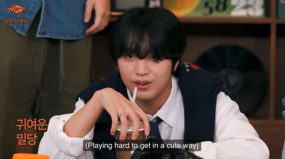 ilovenahyuck's tweet photo. why are the editors nahyuckists https://t.co/4WVjkZAgIj