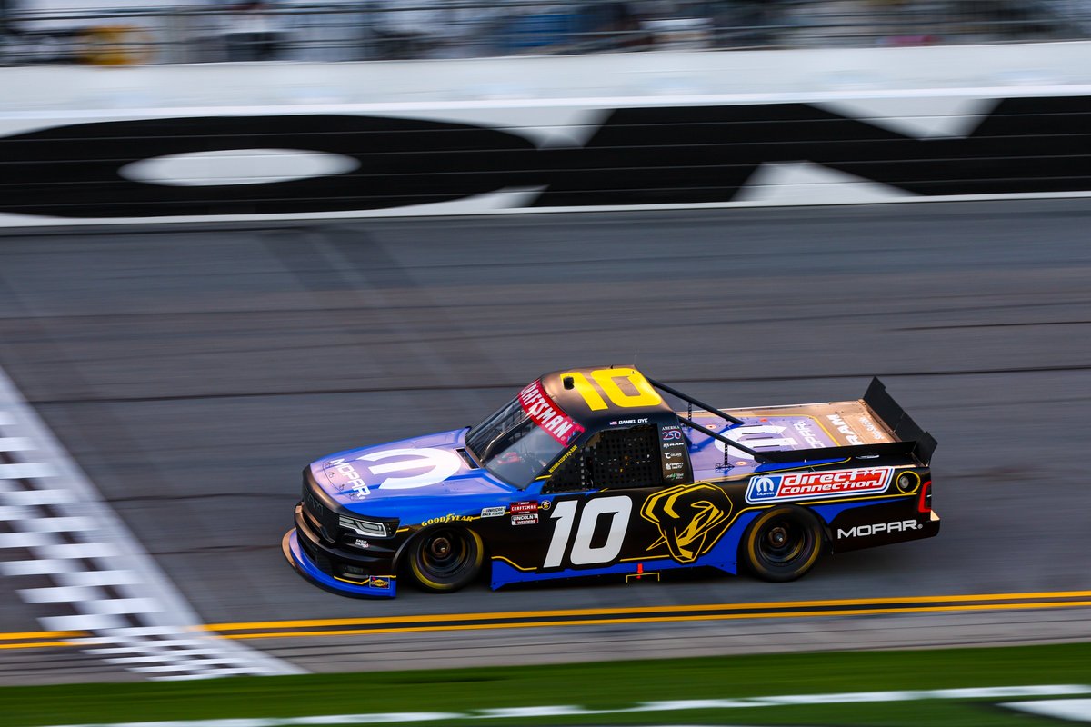 Kaulig Trucks tweet media