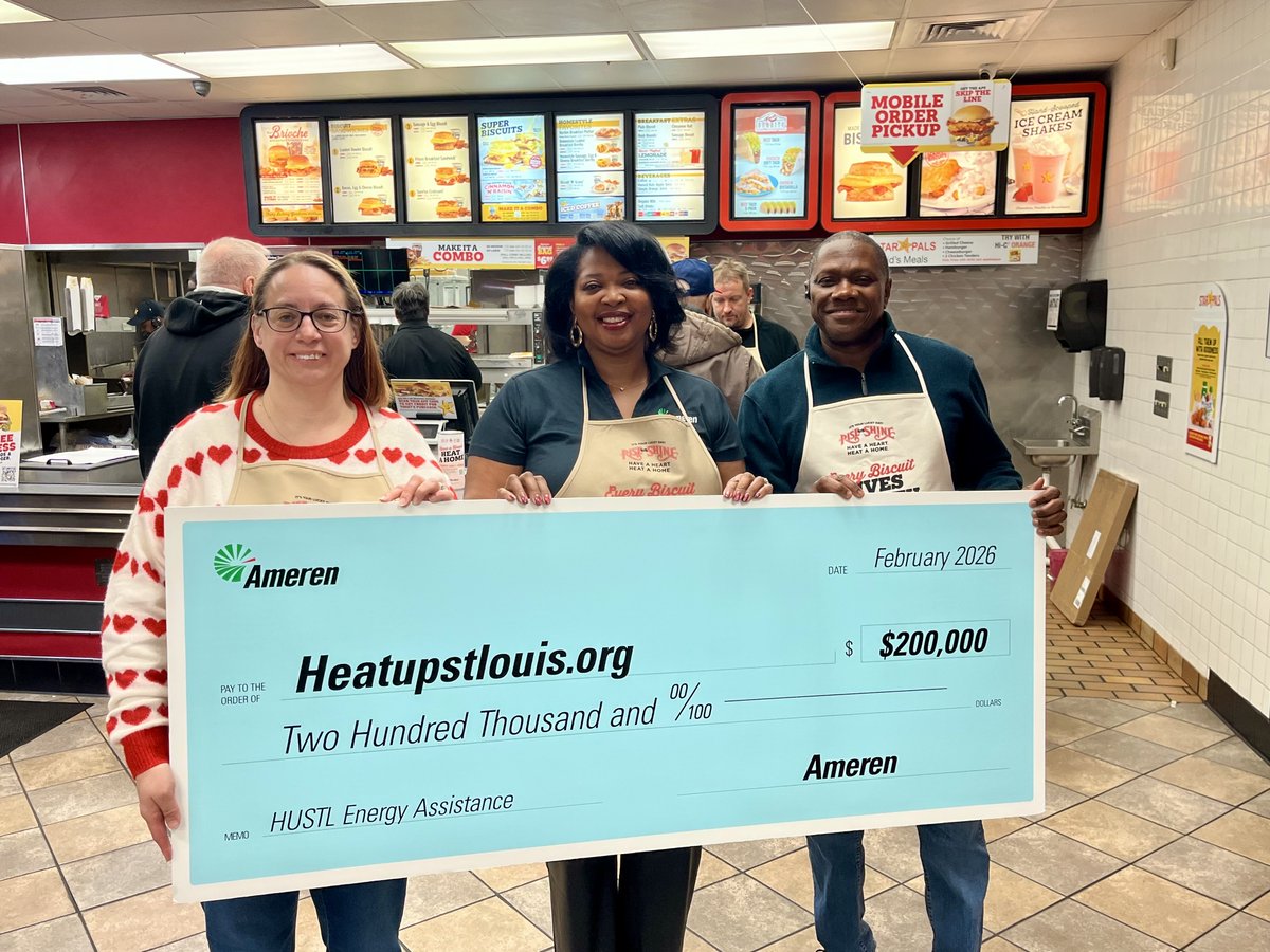 Thank you ⁦<a href="/MauriceDrummond/">Maurice Drummond</a>⁩ and ⁦<a href="/KMOV/">KMOV</a>⁩ for greeting our volunteers and donors.  A BIG Day, Friday, 13th - Your Lucky Day ⁦<a href="/Hardees/">Hardee’s</a>⁩. Going into 10:30. QR code and Round-Up until Monday. Let’s Rise and Shine for OUR needy neighbors in MO/IL.