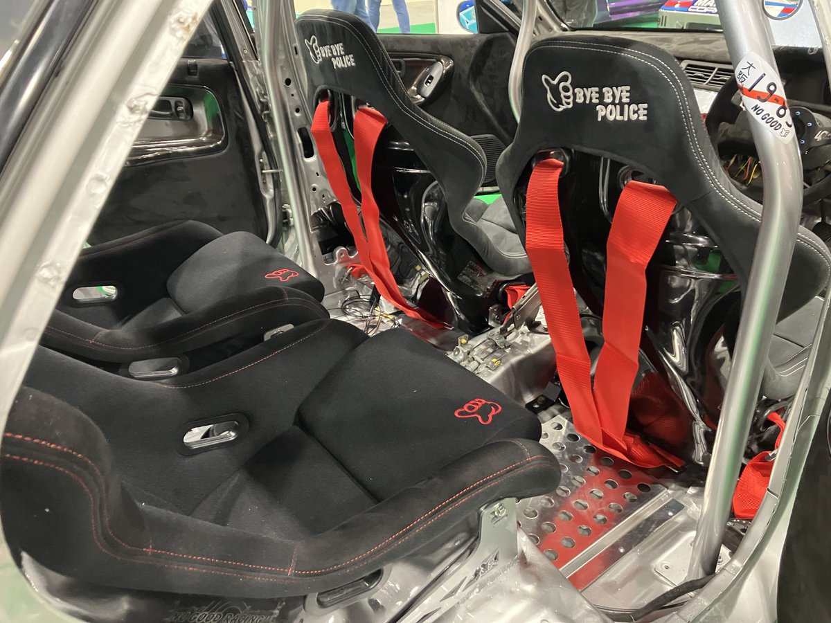 🆖ボス様のEJ1
至るところに👉マークが彫られていて凄かった(小波感)
エスパスF1みたいな前後フルバケは斬新で良い刺激を受けました。
画像あんま写ってないけど非売品の40thステアリングがカッコよかったなぁ。

#大阪オートメッセ2026