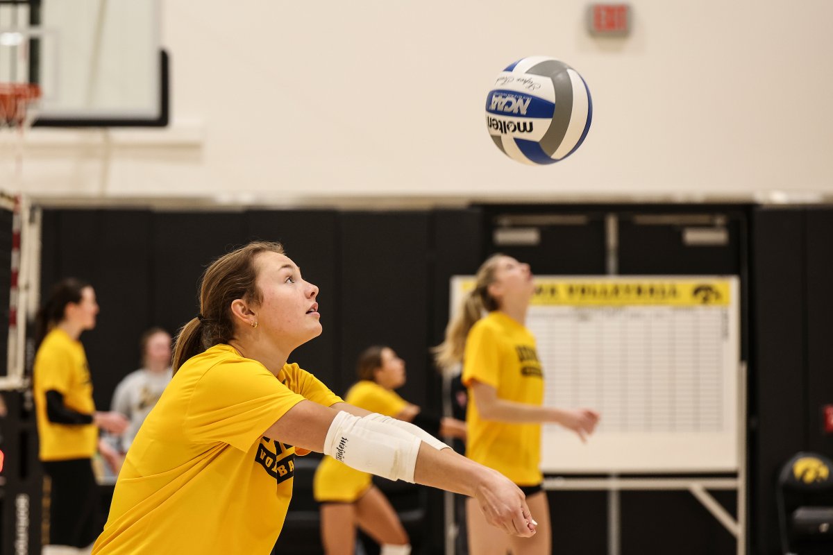 Iowa Volleyball tweet media