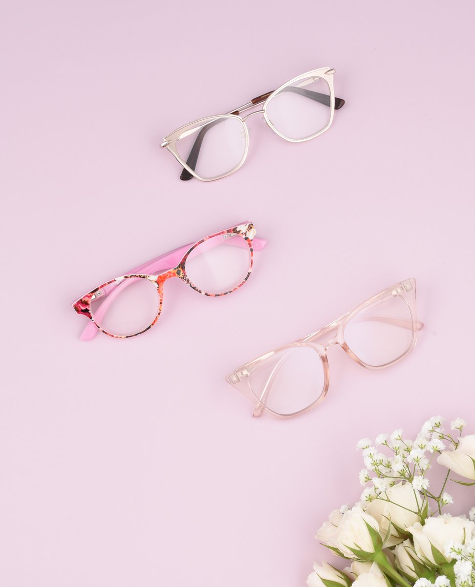 FosterGrantUSA's tweet image. Love at first sight—again and again. 💘👓​
 This Valentine’s Day, treat your eyes to readers and blue light glasses that make every text, page, and love letter crystal clear​

​🕶Skylar​
🕶Chiara​
🕶Rose​

 #FosterGrant #Readers #BlueLight #EyewearFashion