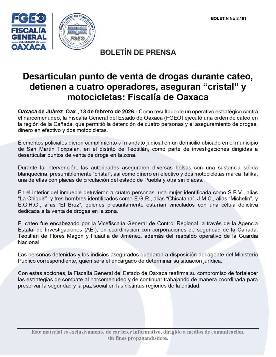 Como resultado de un operativo estratégico contra el narcomenudeo, la <a href="/FISCALIA_GobOax/">Fiscalía General</a> ejecutó una orden de cateo en la región de la Cañada, que permitió la detención de cuatro personas y el aseguramiento de drogas, dinero en efectivo y dos motocicletas.
#Oaxaca