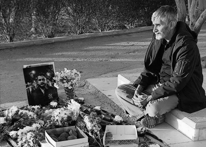 این تصویری از یک سوگواری نیست؛
از بین رفتن معنای زندگی کردن است