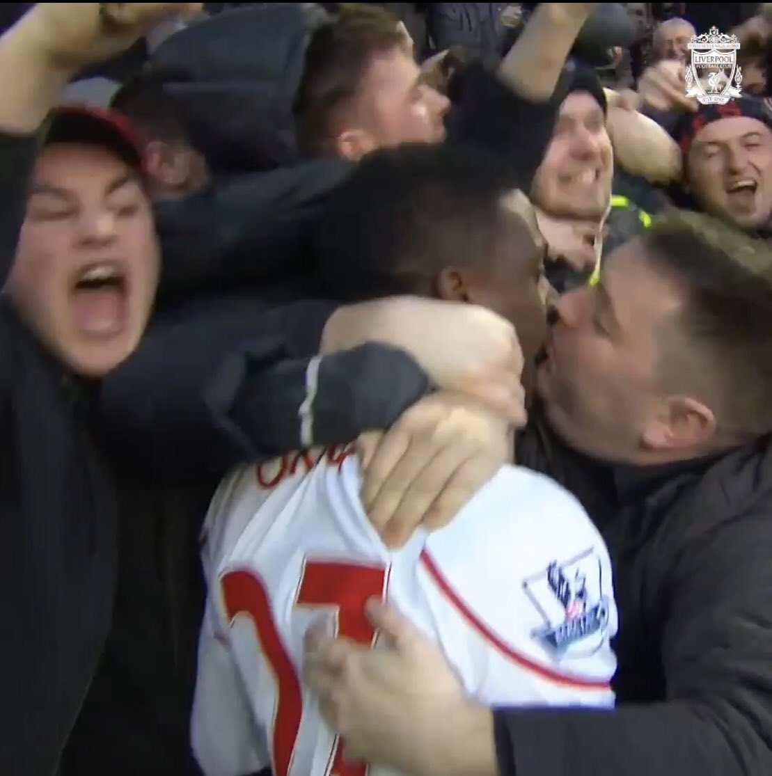 beirut_red's tweet photo. @LFC 😂😂 https://t.co/jhwUb5c3OQ