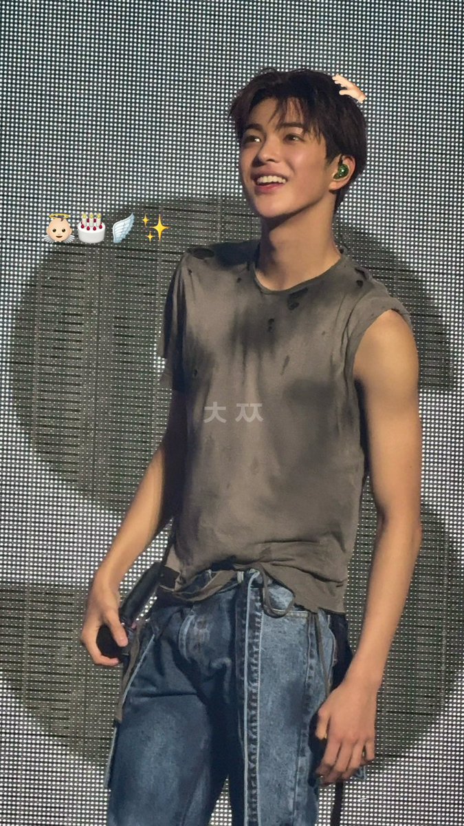 ButtShame's tweet photo. 우리 강아지 생일 축하해! 아프지 말고 오래오래 행복하자🥹✨
#건호생일축하한다고_외쳥
#AhnGonnaBeiKEONic
#HappyKeonhoDay 
#KEONHO #건호 #CORTIS #코르티스 https://t.co/ri38BmsD4G