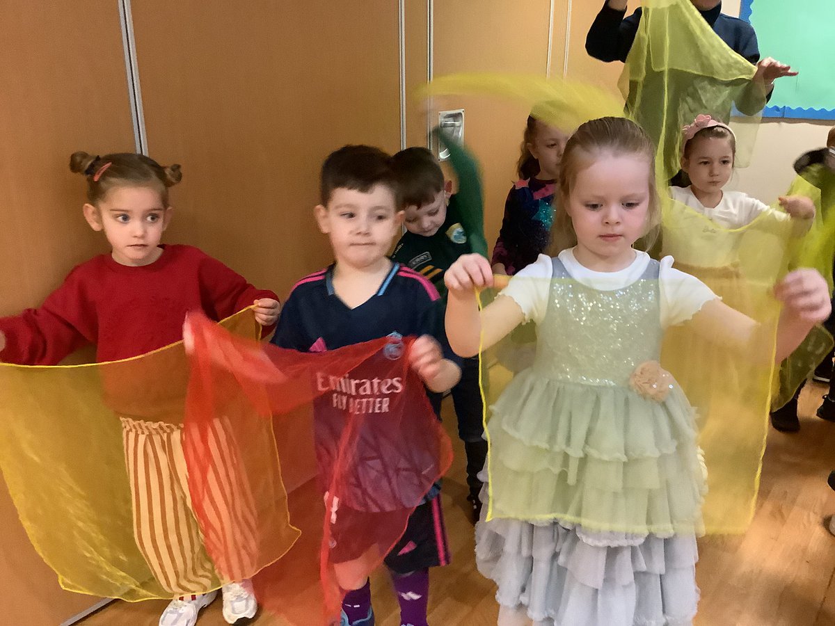 OSJ_Rec's tweet photo. Today we learned about the Lunar New Year.  This year is Year of the Horse.  We also performed a dragon dance and created dragon puppets. https://t.co/7q2iYjNyDK