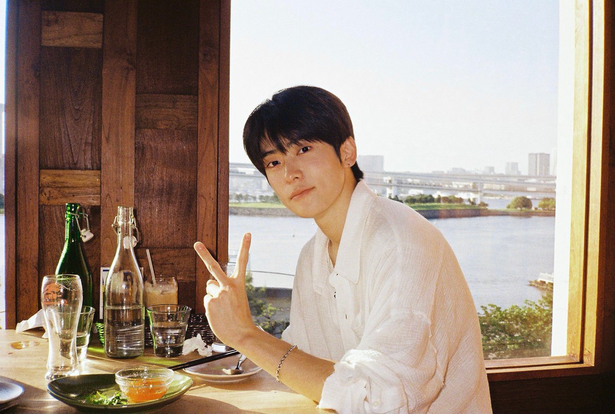 🎂 HAPPY BIRTHDAY JAEHYUN 🍑

— แจก 142฿ 1 คน (ฟลว + 42฿)
— กติกา : รี+เฟบ+เมนชั่นอวยพรวันเกิดแจฮยอนพร้อมติดแฮชแท็ก

🎁 สุ่ม 15/2 (20:00)

HAPPY JAEHYUN DAY 
#TimelesslyWithJaehyun
#재현이생일이다_복숭아커밍쑨