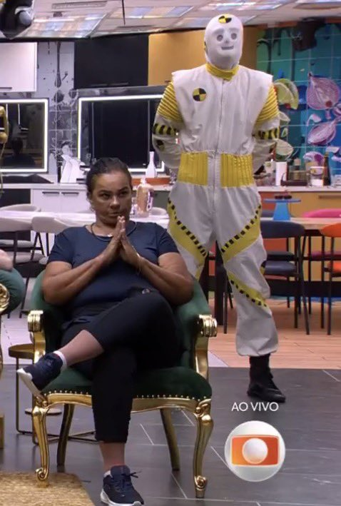 Esperando o expediente de hoje acabar pra entrar no meu modo SAZÓN® Carnavalesca. 💃💃
 
#SazonNoBBB #BBB26