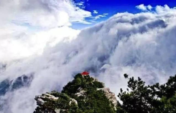 JiangLv4's tweet photo. Xu Xiake’s 2nd journey through Jiangxi took place in 1618, when he conducted a 6-day survey of Mount Lushan. He documented routes beyond the traditional eastern approach and recorded the rugged western paths for the 1st time, filling a gap in the mountain’s historical geography. https://t.co/UGOHheA3i4