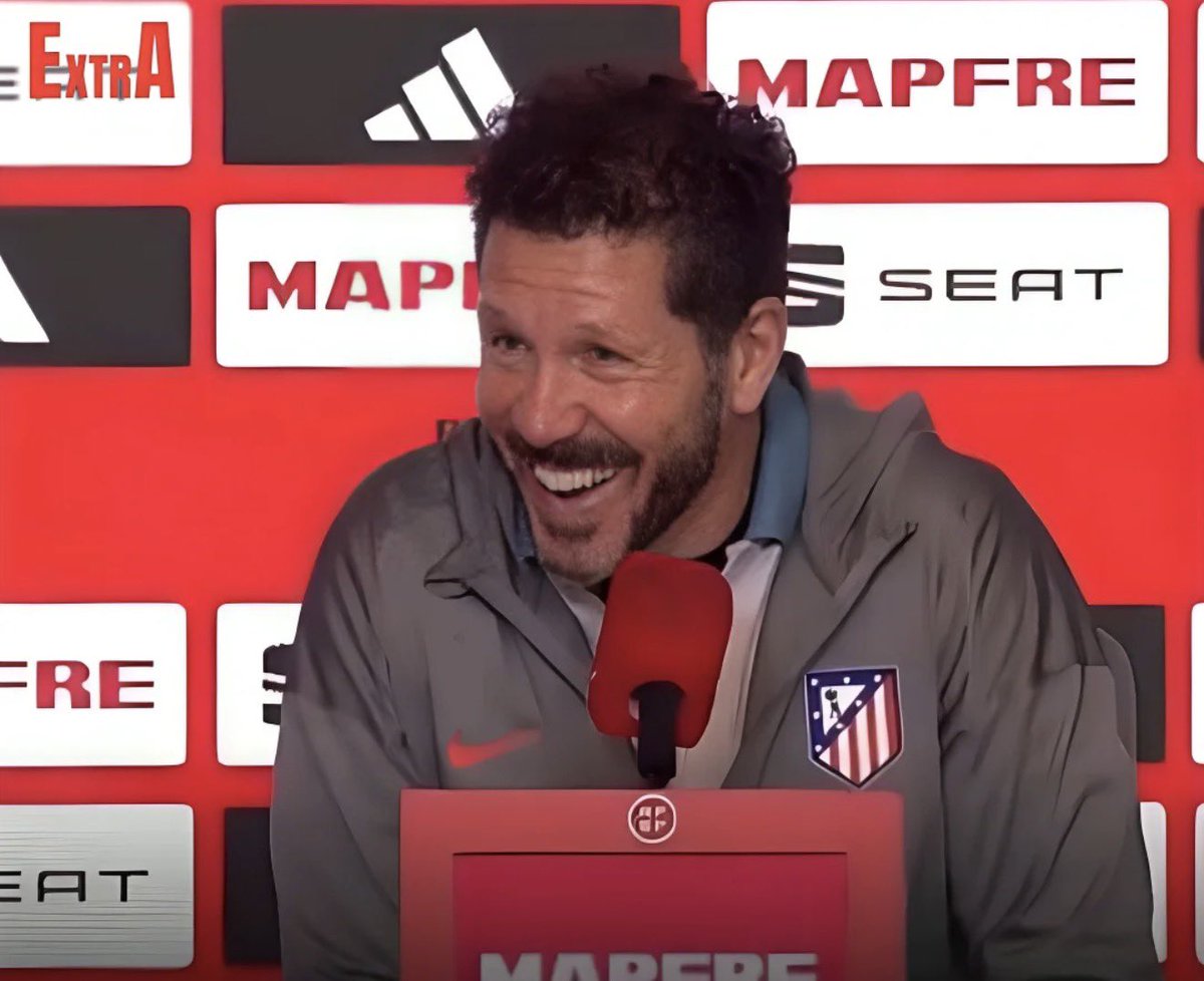 دييغو سيميوني يتحدث عن إمكانية عودة برشلونة في كامب نو ..

" لا ، لايملكون كريستيانو رونالدو." 🔥🔥🔞