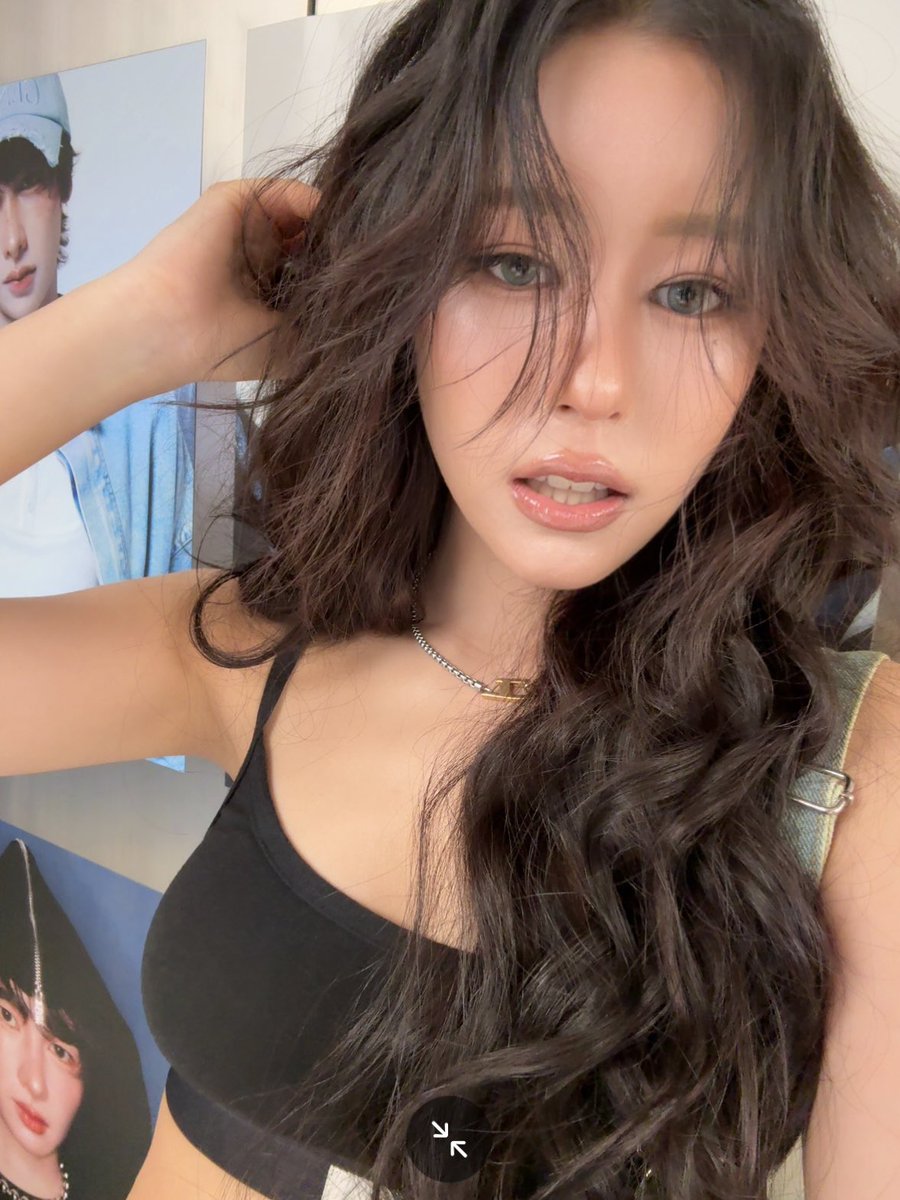 Ciize155cm's tweet photo. nitebabe🌙 https://t.co/8R1TNMYgeL