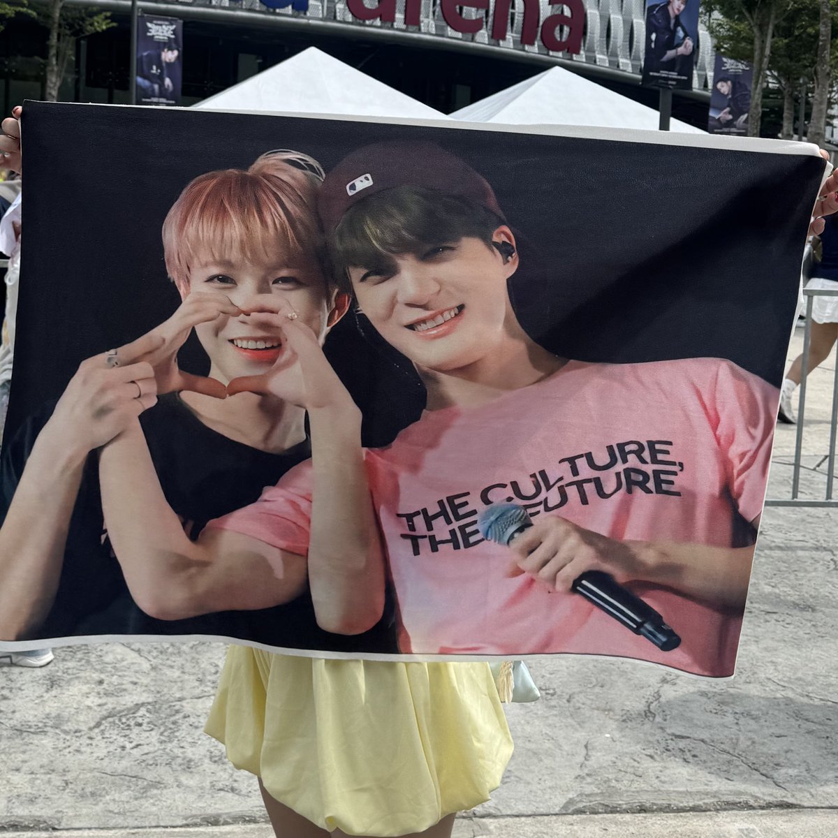 พรุ่งนี้มีโน่เหรินชิปเป้อไม๊จ้ะ เจอกันค่ะ อิ้อิ้