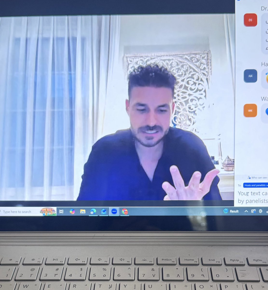 ReemAlmazroey's tweet image. الأمراض المزمنة ليست من الفطرة والطبيعة؛ المرض رسالة مؤقتة وليست دائمة، ويجب فهمها ومعالجتها، لا التعايش معها للأبد

#مسار_الازدهار 
@SmartsWayCo 
#الجسد_مرآة_وعيك
#STG
#كريم_علي