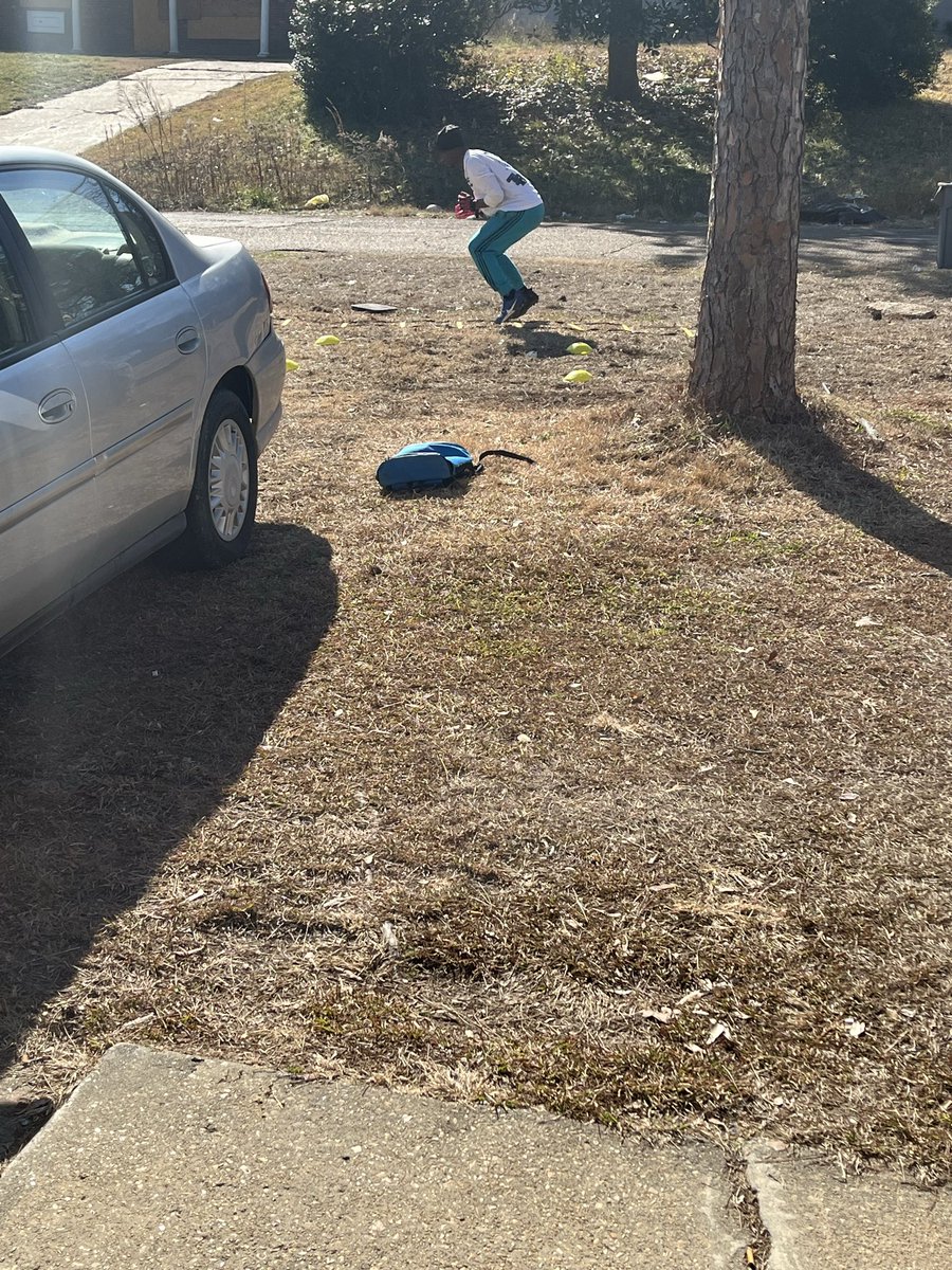 Arkelliousl's tweet image. Field work ❤️
@CoachDora_ @oc7888 @_CoachKThompson