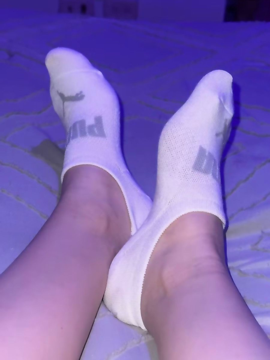 PetitAit's tweet photo. Para los interesados!!
También estoy vendiendo mis calcetas usadas. Aprovechen y vean el vídeo donde me las quito 💕
https://t.co/WGdd5WD1f5 https://t.co/rRHRZozD7Q