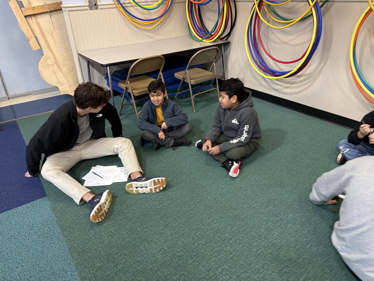 GrosecloseMeg's tweet photo. Readers Are Leaders is officially underway for our 3rd–5th grade boys! 📚⚽ Partnering with the NHHS Varsity &amp; JV Soccer Team and the excitement was unmatched this morning. Just look at those smiles! https://t.co/Gg5JVZ6K7n