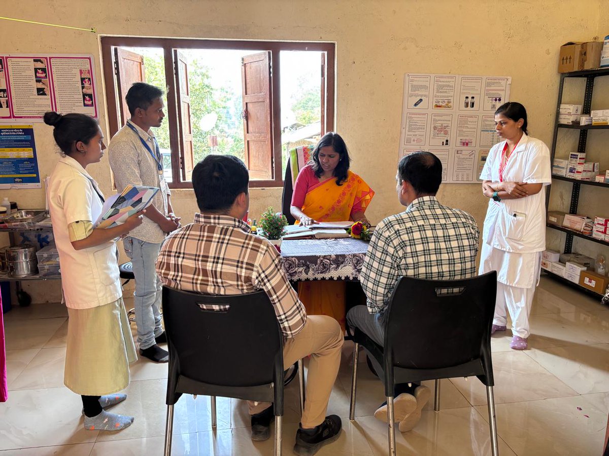 આજરોજ ધાકમાળ તા.વાંસદા ખાતે લોકસંવાદ કાર્યક્રમ યોજી ગ્રામજનોના પ્રશ્નોના નિરાકરણ માટે સંબધિત વિભાગને સૂચના આપી. ગ્રામ પંચાયત કચેરી, આંગણવાડી કેન્દ્ર, પેટા આરોગ્ય કેન્દ્ર અને પ્રાથમિક શાળાની મુલાકાત લઈ કામગીરીની સમીક્ષા કરી જરૂરી સૂચનો કર્યા. પીએચસી ખાંભલાની મુલાકાત લેવામાં આવી.