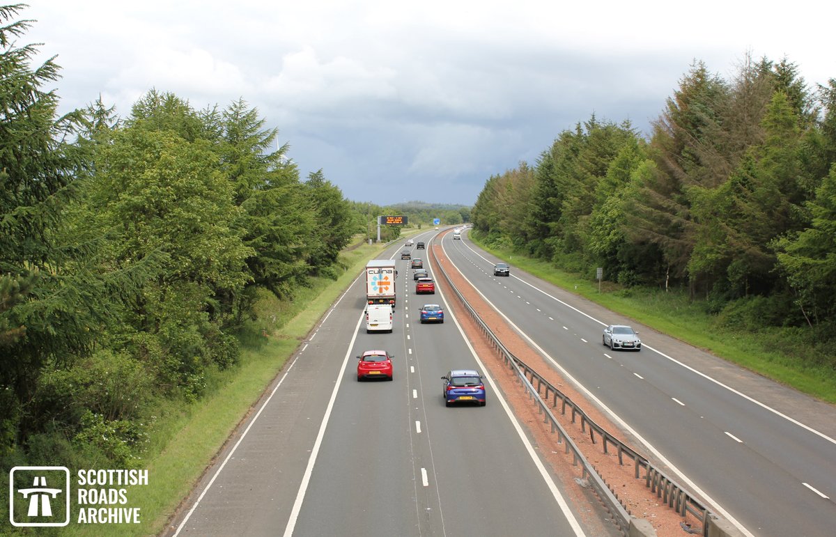 ScotRoadArchive's tweet image. It's #thenandnow time again!

We're on the M8 looking towards the West Lothian boundary east of Harthill Services. Images are from 1966 and today. What has changed in 60 years? Do you drive through this section of the M8?

#history #archives