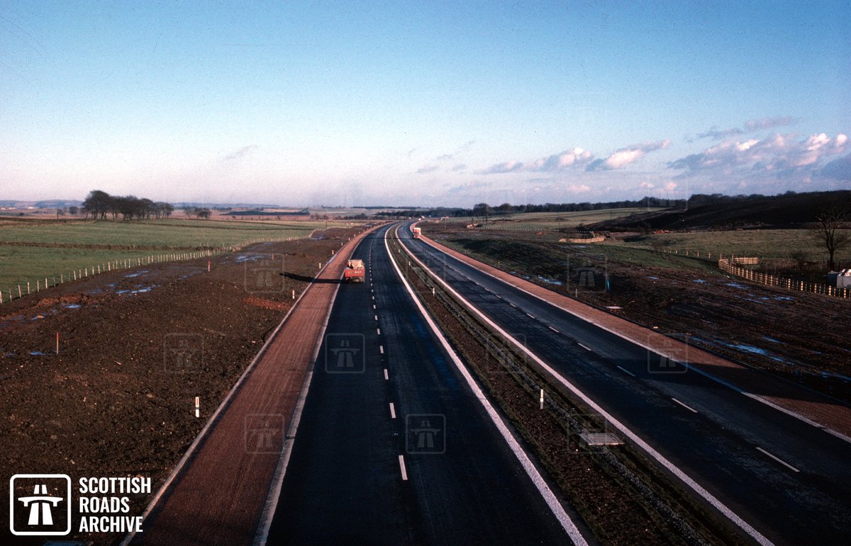 ScotRoadArchive's tweet image. It's #thenandnow time again!

We're on the M8 looking towards the West Lothian boundary east of Harthill Services. Images are from 1966 and today. What has changed in 60 years? Do you drive through this section of the M8?

#history #archives