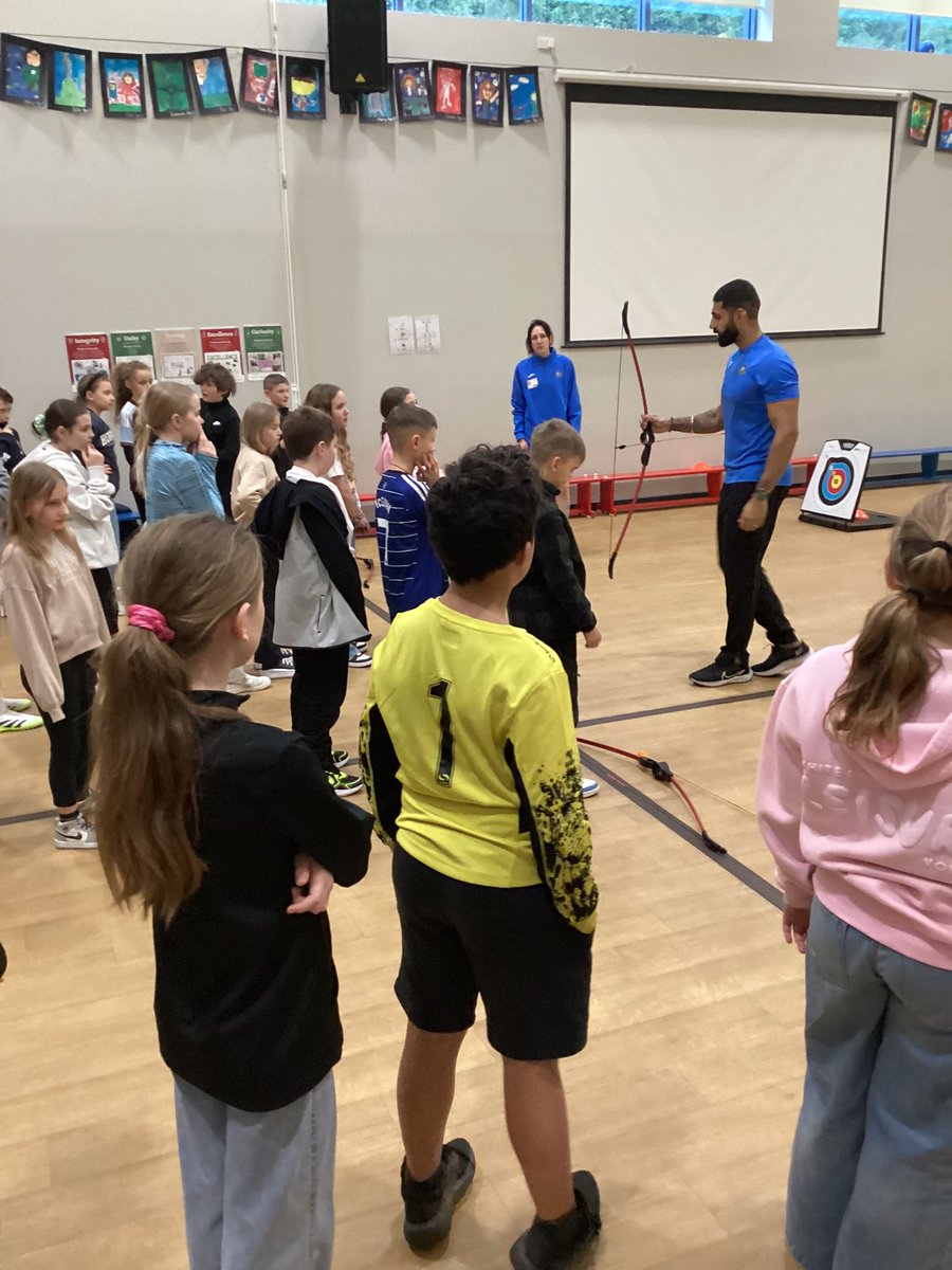 Mr Abnett tweet media