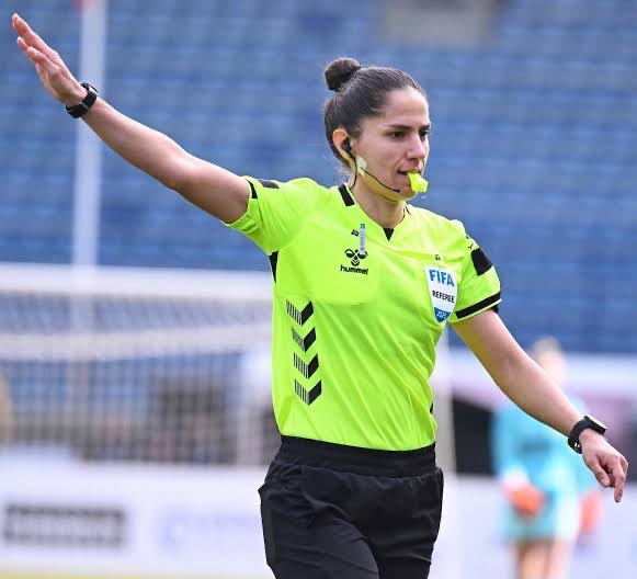 Boluspor Hatayspor Maçını Seyrederken Mükemmel Maç Yöneten Asen  Albayrak Hakemlik Adına Tebrik Ederim👍