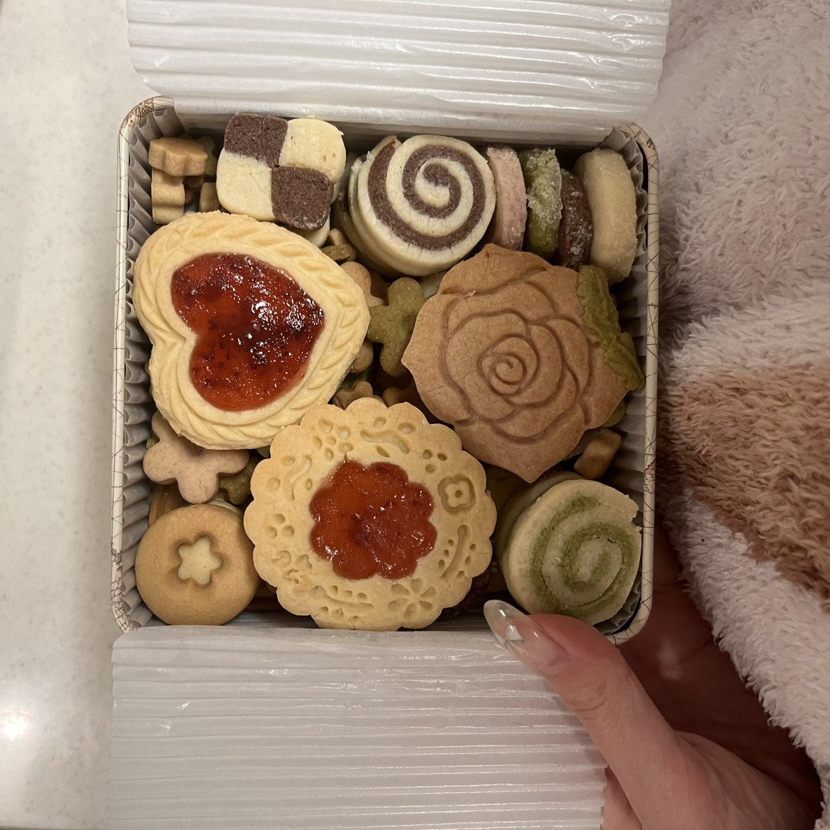 あまりの疲労蓄積で材料買いに行ってダウンしてしまった、、、、
今の時間まで作るために粘ったけど無理だった、、、
パティシエガチ勢なので全然ちゃんと作りたいから後日にします(;´༎ຶ۝༎ຶ`)(血涙)
ちなみに去年部員用に作ったやつ、、